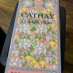 Cathay Collection Floral Box